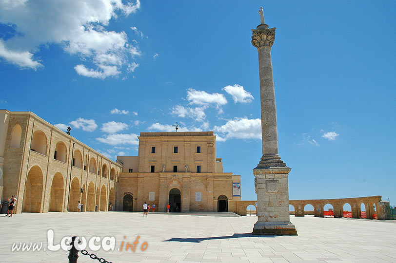 Piazzale Basilica di Santa Maria di Leuca e MuseoLeuca