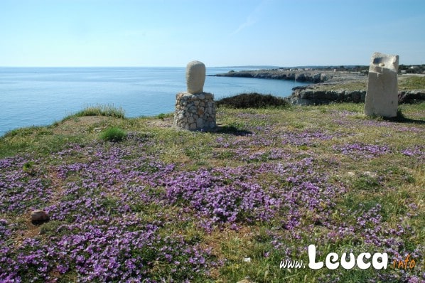 Foto belvedere da punta ristola verso le grotte denominate tre porte. Punto da cui godere meravigliosi tramonti