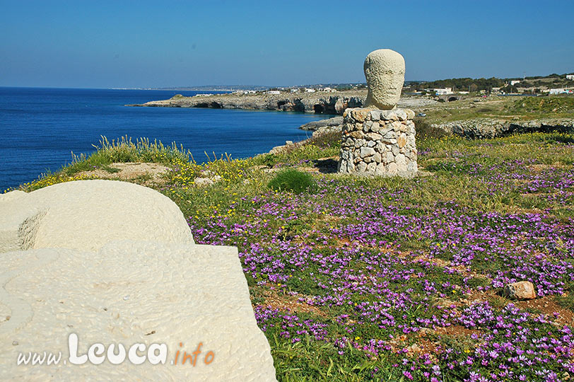 Sculture di pietra su Punta Ristola a Santa Maria di Leuca